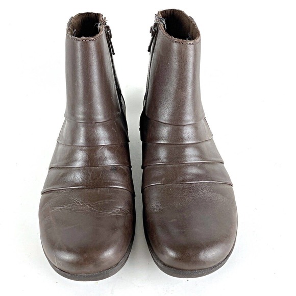 Clarks Christine Tilt Brown Leather Ankle Boots Booties Women's 6.5 - Picture 3 of 9